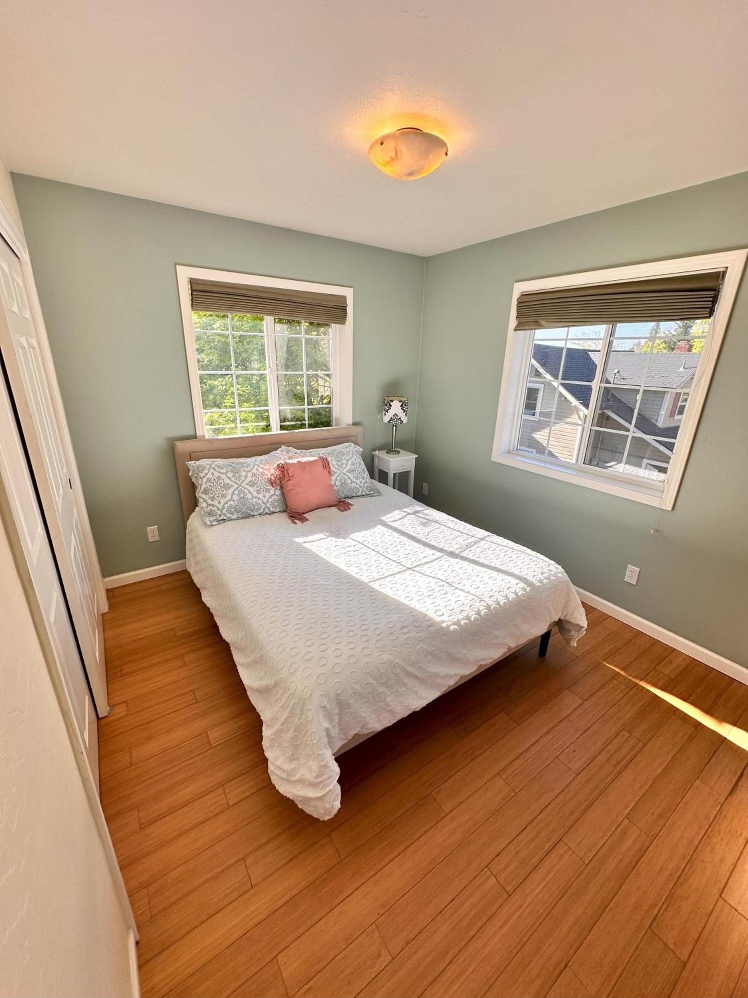 Medford Home And 2 Condos With Pool Buitenkant foto